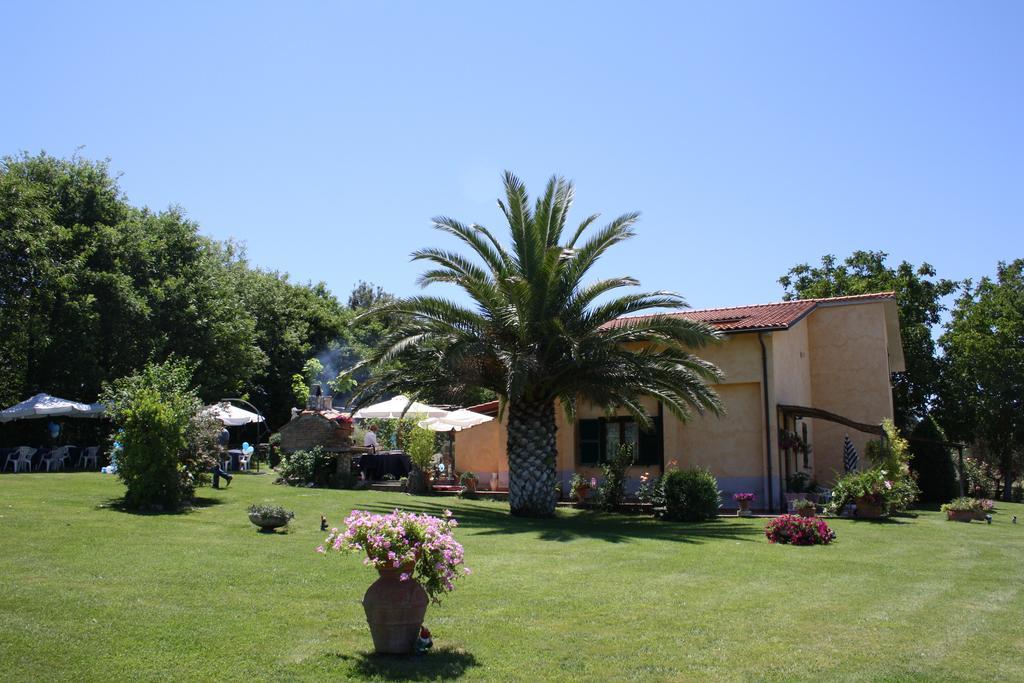 Agriturismo Santa Maria Marta Buitenkant foto